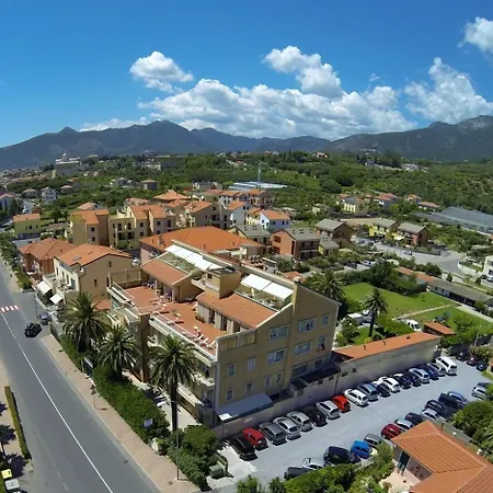 Casa Marina Hotel 3*