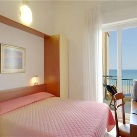 Casa Marina Hotel