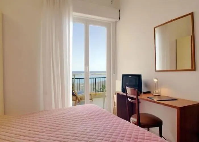 Hotel Casa Marina 3*